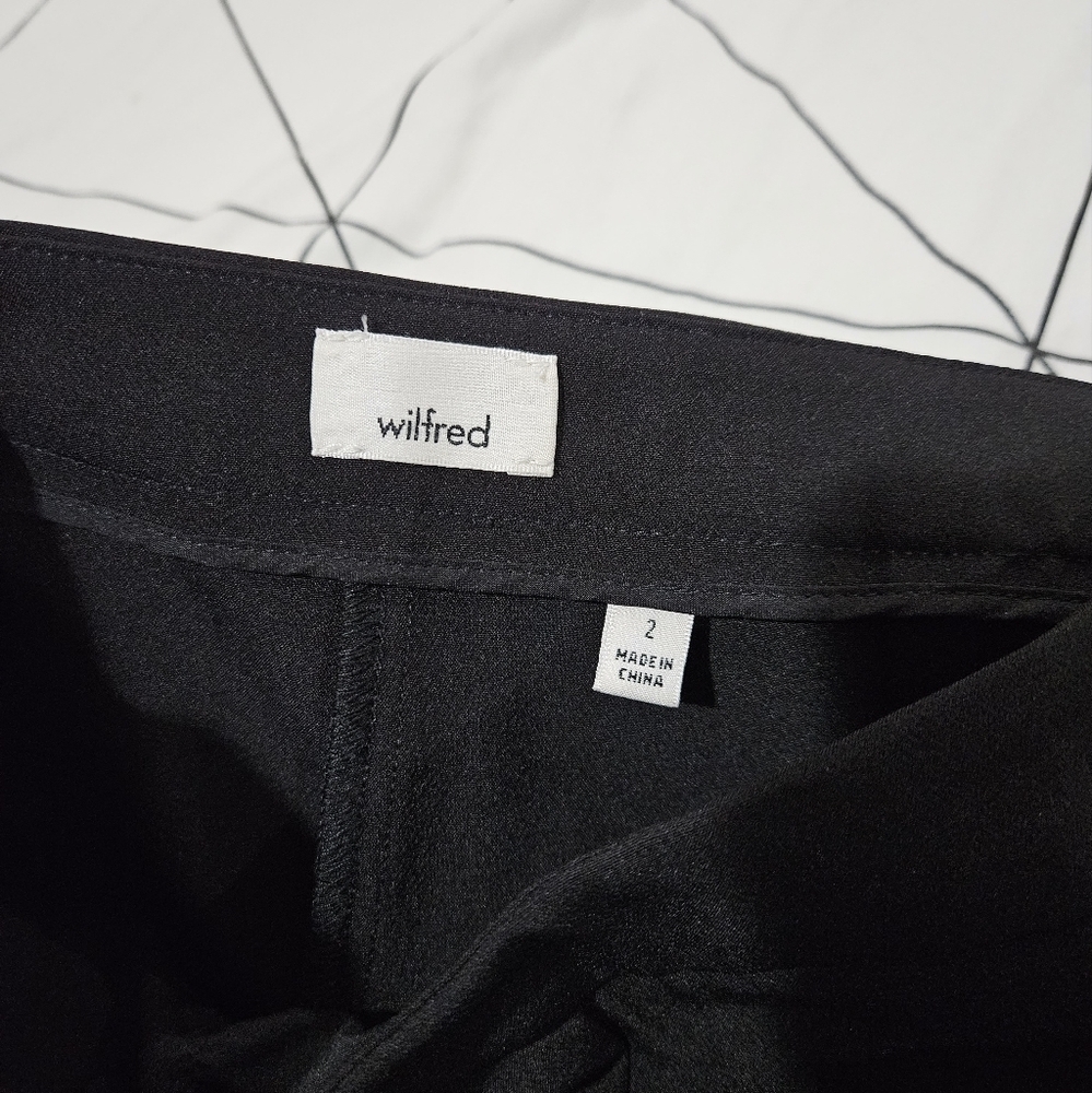 Aritzia Wilfred Wide Leg Side Zip Cropped Pant Black Size 2 - Picture 2 of 8